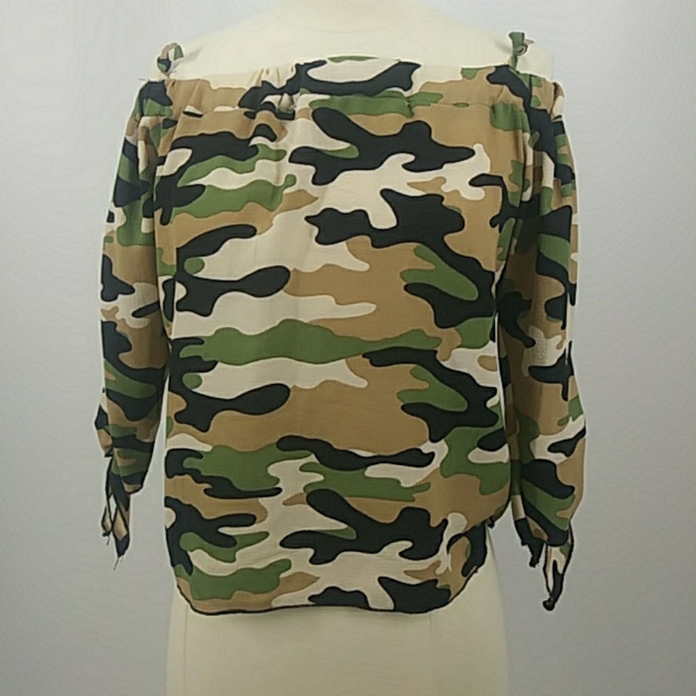Insta Girl camouflage off-shoulder top-sz L(14-16)